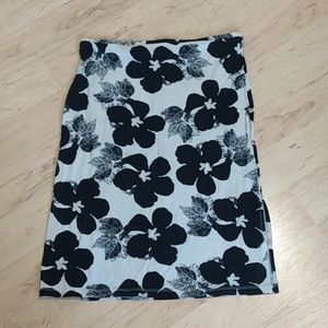 Banana Republic Rayon Black Floral Skirt S